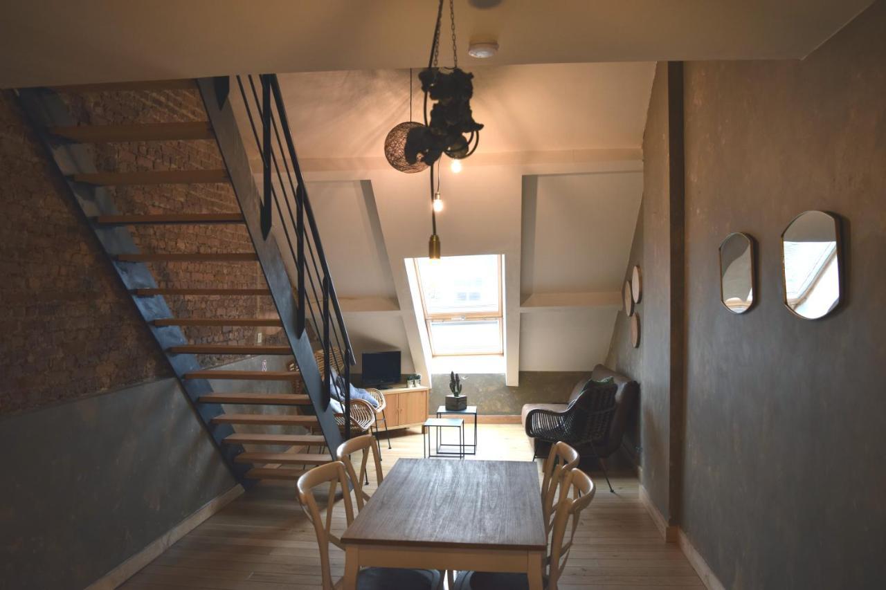 Le Patio Belle Maison En Plein Centre Ville, Avec Grande Terrasse Au Calme Бастон Екстериор снимка