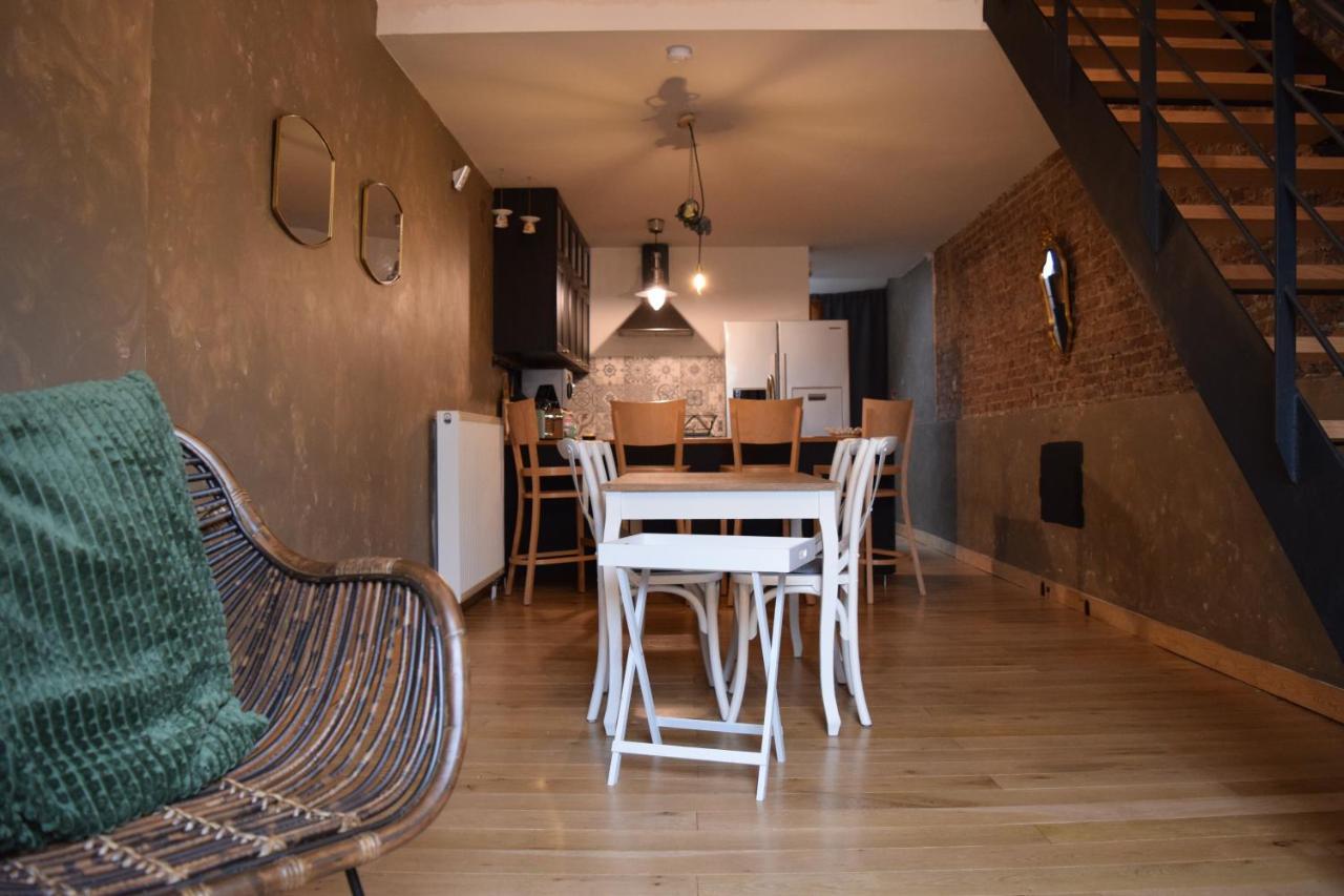 Le Patio Belle Maison En Plein Centre Ville, Avec Grande Terrasse Au Calme Бастон Екстериор снимка